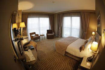 Silence Istanbul Hotel and Convention Center