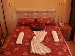 Holiday Time Hotel