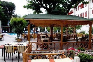 IDYROS HOTEL