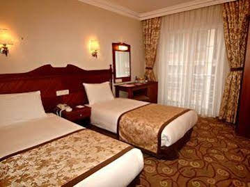 Lady Diana Hotel