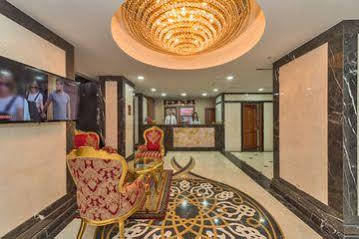 Real Star Hotel