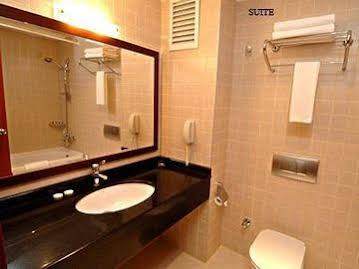 Lady Diana Hotel