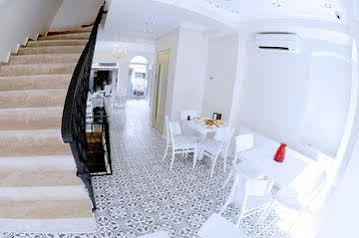 Forbes Suites