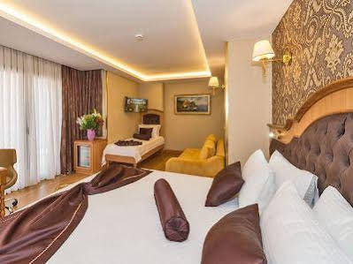 Aprilis Gold Hotel