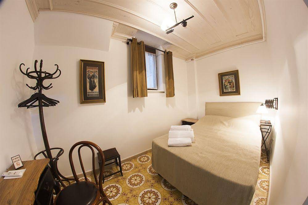 Villa Pera Suite Hotel