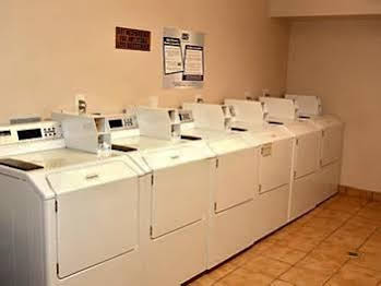 Crestwood Suites Houston 290 Galleria