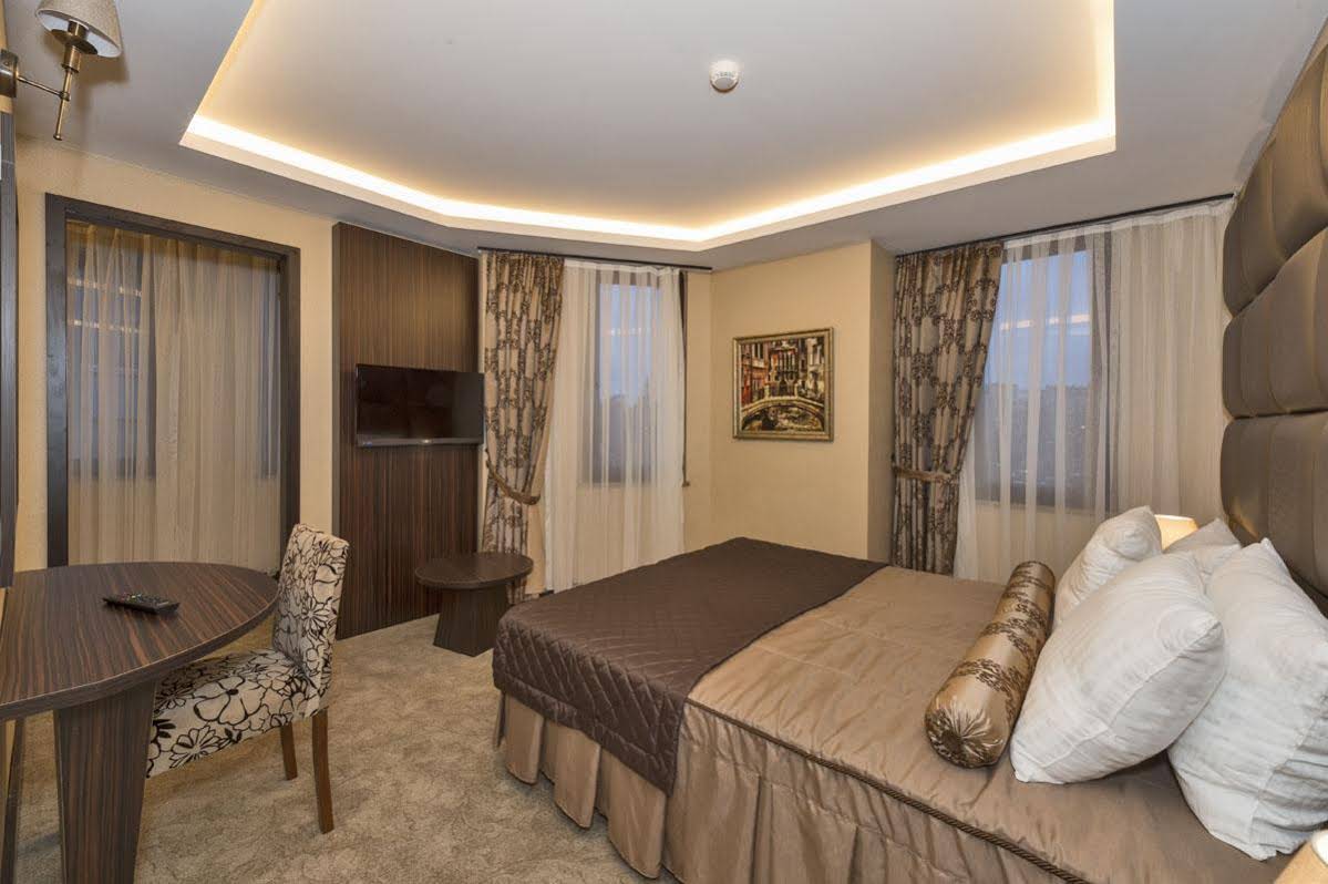 Hotel Romeo