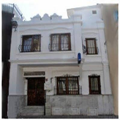 Daisy Hotel