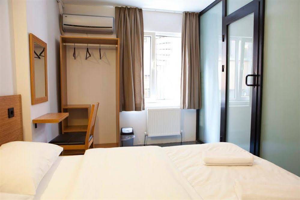 Hush Hostel Moda