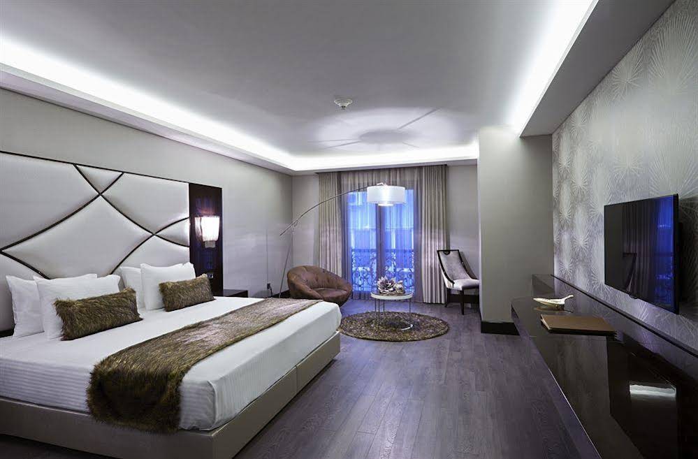 Biz Cevahir Hotel Istanbul