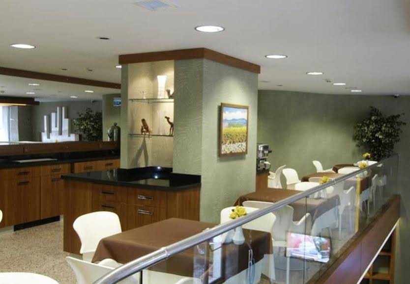 Bella Hotel