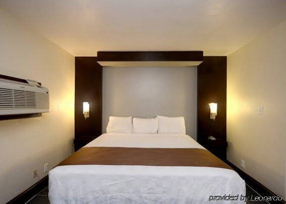 Rodeway Inn & Suites Medical Center