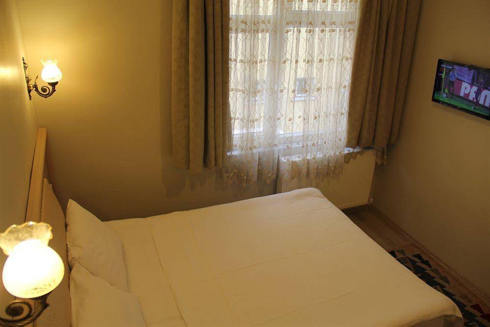 Bonjour Hotel