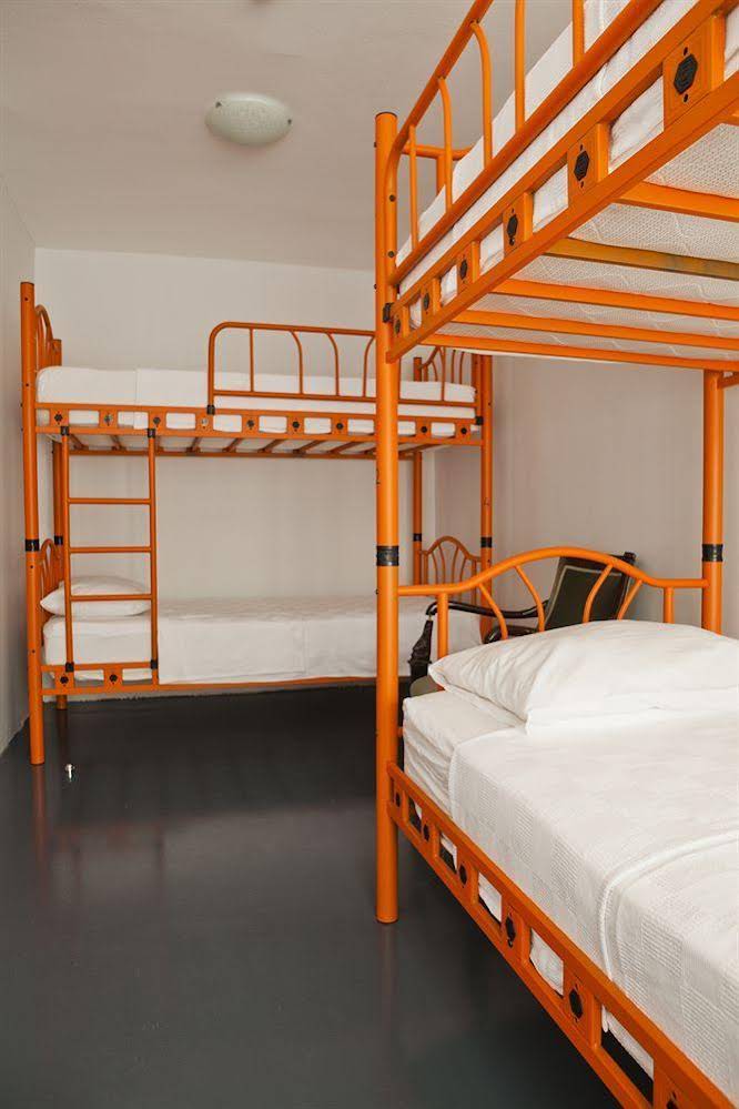Hush Hostel Moda