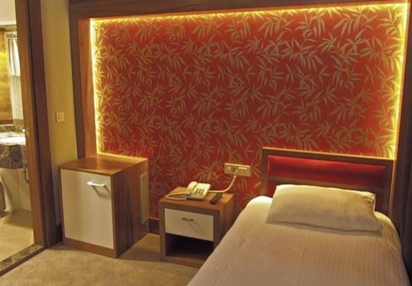 Bella Hotel