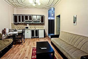 Balat Suites