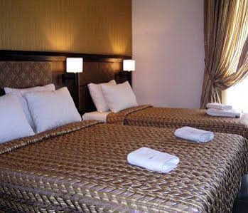 Dion Hotel