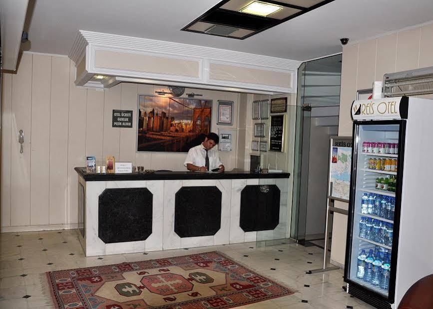 Grand Reis Hotel