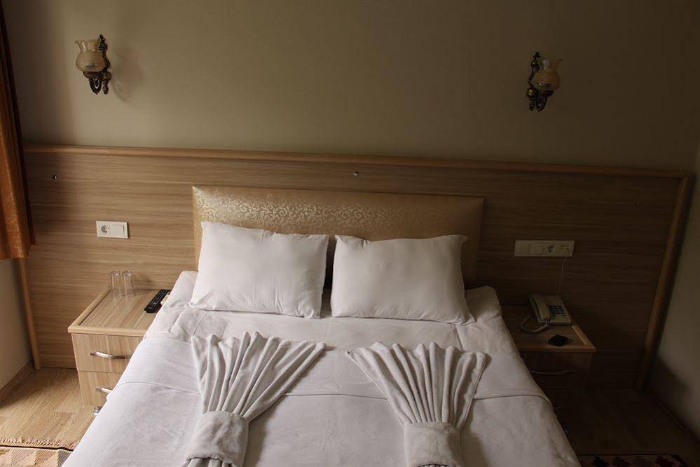 Bonjour Hotel