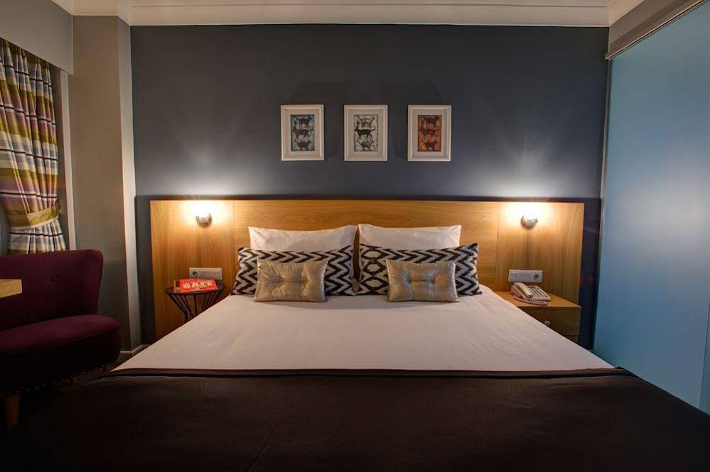 Istanbul Box Hotel