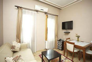 Balat Suites
