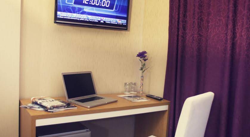 Helikon Business Hotel