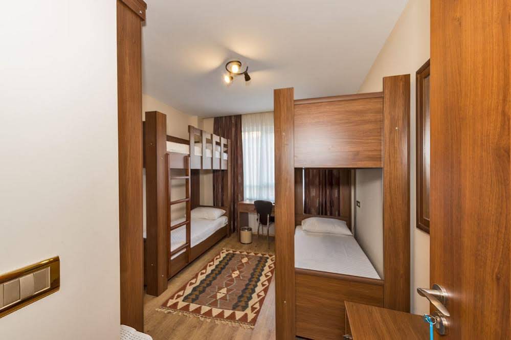 Aprilis Gold Hotel
