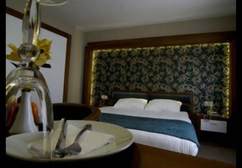 Bella Hotel